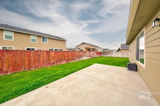 690 SW Miner St in Mountain Home, ID - Building Photo - Building Photo