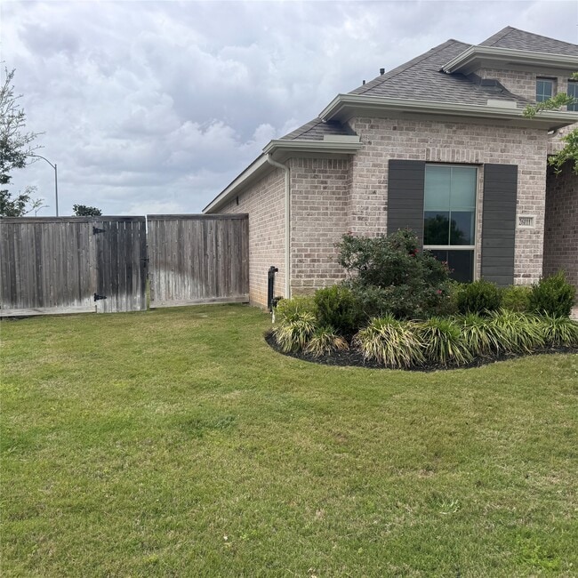26111 Polaris Rise Ln
