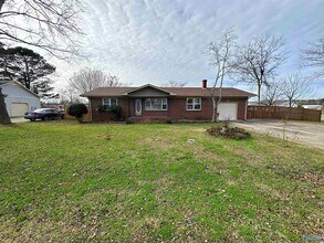 1409 N Houston St in Athens, AL - Building Photo - Building Photo