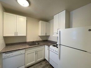 2601 Delano Ave in Stockton, CA - Building Photo - Interior Photo
