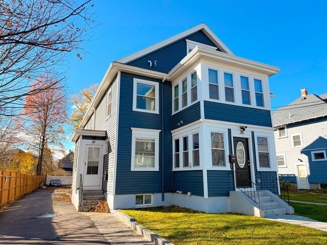 39 Pond St in Framingham, MA - Building Photo - Building Photo