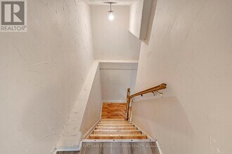 66 Dunlop St W in Barrie, ON - Building Photo - Building Photo