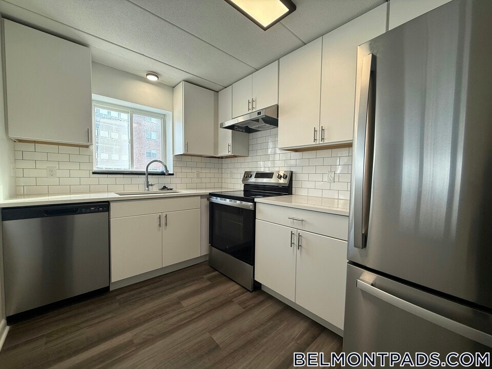 55 Hill Rd, Unit 410 in Belmont, MA - Foto de edificio