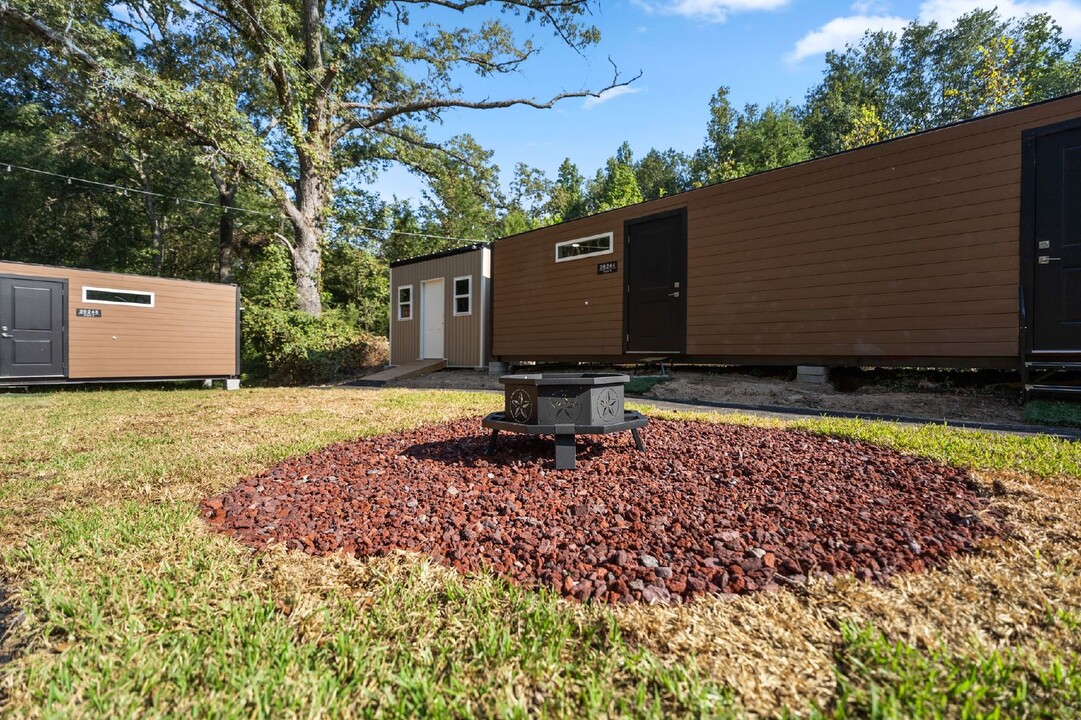 20244 County Rd 2138-Unit -Unit 2 in Troup, TX - Building Photo