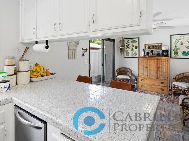property at 3431 Fairlomas Rd