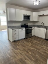 102 Lewis Dr in Kingston, TN - Building Photo - Building Photo