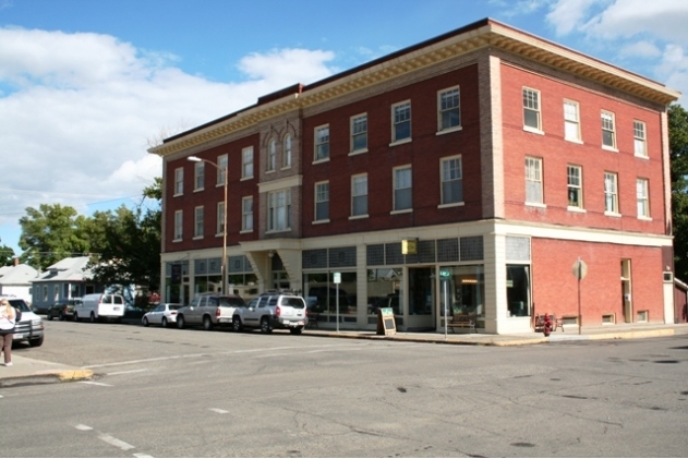 202 E Callender St in Livingston, MT - Building Photo