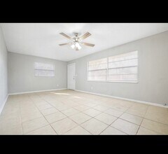 449 Arapahoe Ave in Lakeland, FL - Building Photo - Building Photo