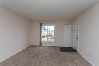 Harbour Landing in Columbia, SC - Foto de edificio - Interior Photo