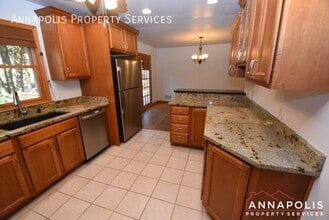 817 Cedarcroft Dr in Millersville, MD - Building Photo - Building Photo