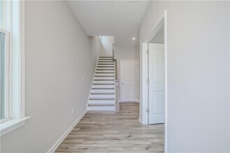 147 Harlow Cir in Roswell, GA - Building Photo - Building Photo