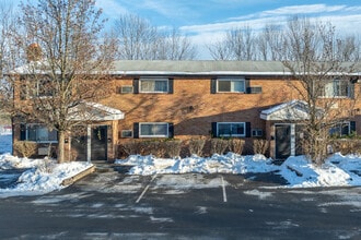 Valley View Garden Apartments in Liberty, NY - Foto de edificio - Building Photo