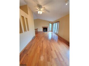451 Hunter Hill Rd in Hudson, WI - Building Photo - Building Photo