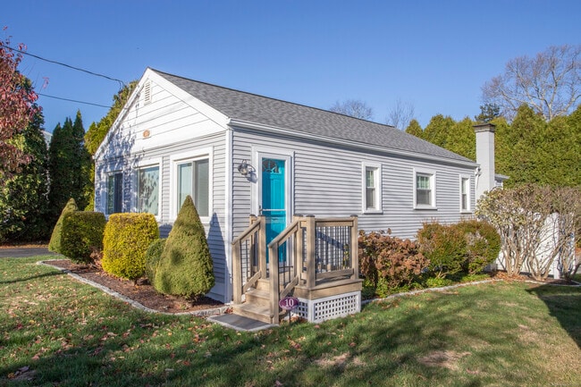 property at 10 Dorothy Rd