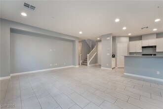 3163 Fortunati Walk in Henderson, NV - Building Photo - Building Photo