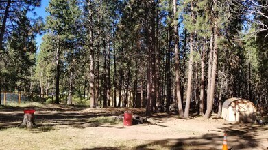 60115 Crater Rd in Bend, OR - Building Photo - Building Photo