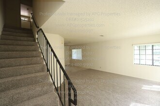 21525 Pioneer Blvd in Lakewood, CA - Building Photo - Building Photo