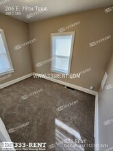 206 E 79th Ter in Kansas City, MO - Foto de edificio - Building Photo