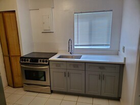 5091 Adams Rd in Delray Beach, FL - Building Photo