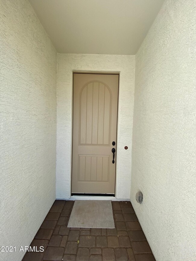 5410 W Country Garden Ln in Phoenix, AZ - Building Photo - Building Photo