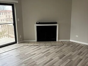 448 E Osage Ln, Unit #3A in Palatine, IL - Foto de edificio - Building Photo