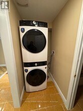 5 Scarboro Ave in Toronto, ON - Building Photo - Building Photo