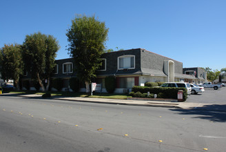 Parkside Apartments in El Cajon, CA - Building Photo - Building Photo