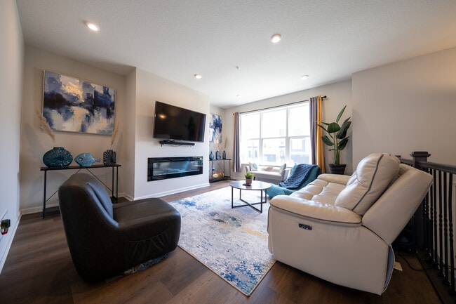 6548 Joliet Ave S in Cottage Grove, MN - Building Photo - Building Photo