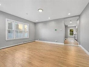218 Princeton St in Hempstead, NY - Building Photo - Building Photo