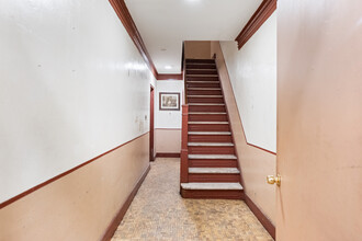 227 South 4th Street in Brooklyn, NY - Building Photo - Interior Photo