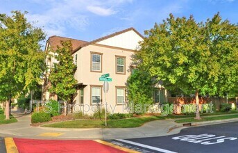 2889 Market St in Roseville, CA - Building Photo - Building Photo