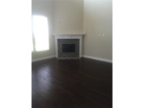 2560 Valley Glen Dr in Little Elm, TX - Foto de edificio - Building Photo