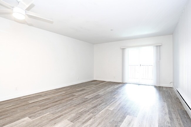 Cinnamon Apartments in Hayward, CA - Foto de edificio - Interior Photo