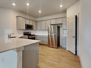 17300 Crownfield Path in Manor, TX - Building Photo - Building Photo