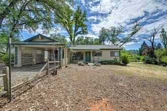 3210 Manzanita Ln in Meadow Vista, CA - Building Photo - Building Photo