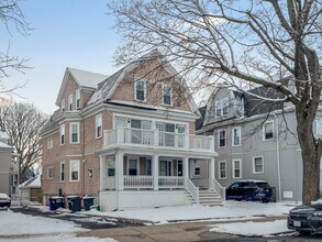 60 Powder House Blvd, Unit 3 in Somerville, MA - Building Photo - Building Photo