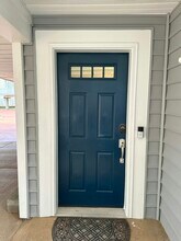 2080 E Ocean View Ave in Norfolk, VA - Building Photo - Building Photo