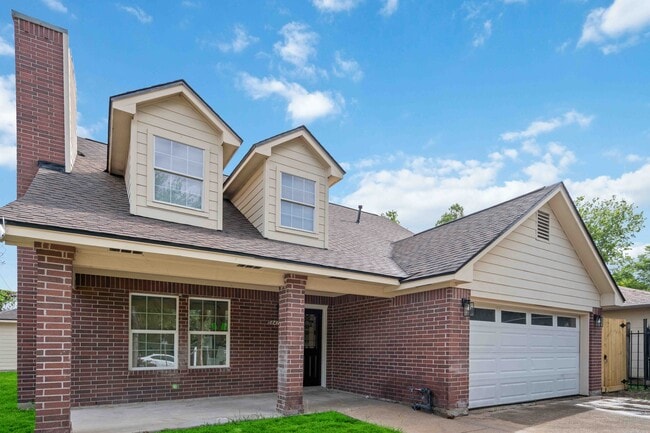 5847 Southington St in Houston, TX - Building Photo - Building Photo