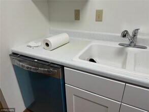 4530 Park Commons Dr-Unit -223 in Minneapolis, MN - Building Photo - Building Photo