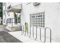 401 Ridgewood Ave photo'