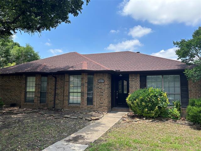 1317 Chicota Dr in Plano, TX - Building Photo