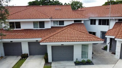 9257 NW 9th Pl in Plantation, FL - Building Photo - Building Photo