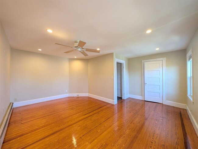 41 Bay State Ave, Unit 3