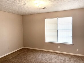 145 Meadowbrook Ct in Fayetteville, GA - Building Photo - Building Photo