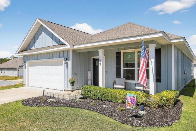 159 Blooming Cv in Crestview, FL - Foto de edificio - Building Photo