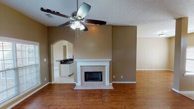 615 Castle Brook Dr in Prattville, AL - Building Photo - Building Photo