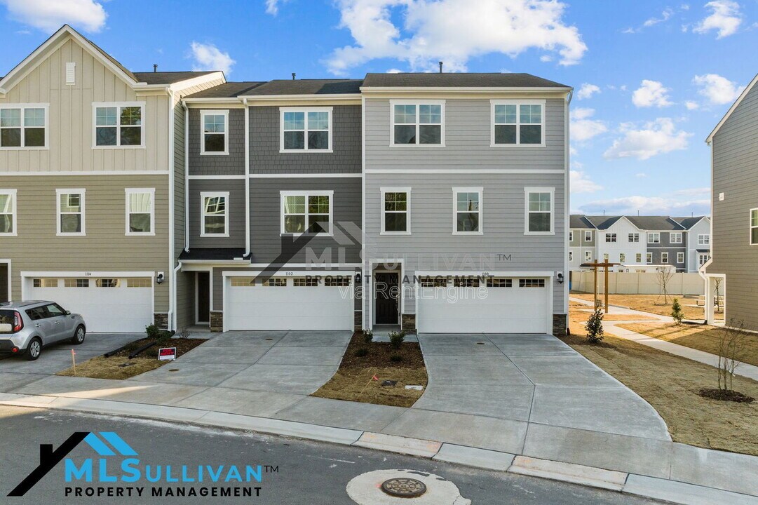 1100 Crossvine Trl in Durham, NC - Building Photo