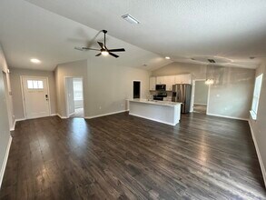 3160 Vaccari Ct in Crestview, FL - Building Photo - Building Photo