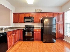 1369 Thornborough Dr in Alpharetta, GA - Building Photo - Building Photo