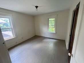 588 Schiller Ave, Unit 2 in Akron, OH - Building Photo - Building Photo